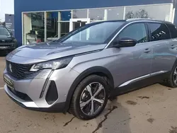 Gris Utilisé 2023 Peugeot 5008 GT Monospace | 27 950 € (Prix juste)
