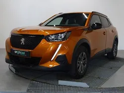 Orange Utilisé 2023 Peugeot 2008 Style SUV | 19 990 € (Prix juste)