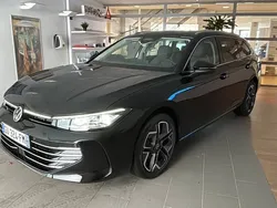 Noir Utilisé 2024 VW Passat Elegance Coupé | 43 900 €