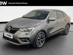 Gris Utilisé 2022 Renault Arkana Business SUV | 17 990 € (Prix juste)