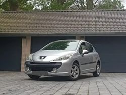 Utilisé 2009 Peugeot 207 Style Berline | 3 790 € (Prix juste)