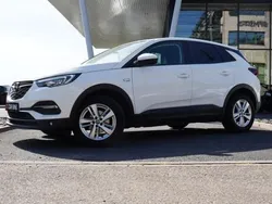 Utilisé 2020 Opel Grandland X Edition SUV | 17 900 € (Prix juste)