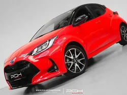 Rouge Utilisé 2022 Toyota Yaris Hybrid Berline | 22 999 € (Prix cher)