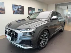 Gris daytona nacré Utilisé 2020 Audi SQ8 Sport SUV | 63 197 € (Prix cher)