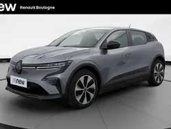 Gris Utilisé 2023 Renault Mégane Evolution Berline | 25 390 € (Prix juste)