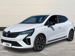 Nouvelle 2024 Renault Clio V Techno Berline | 19 299 € (Prix juste)