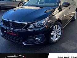 Jaune Occasion 2021 Peugeot 308 Business-Line Berline | 12 490 € (Bon prix)