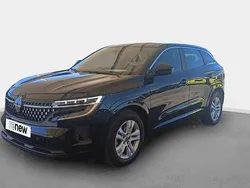 Noir Utilisé 2023 Renault Austral Equilibre SUV | 23 490 € (Prix juste)