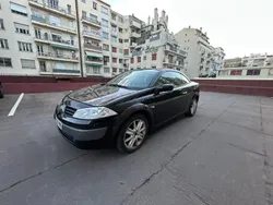 Noir Utilisé 2004 Renault Mégane Cabriolet Luxe Cabriolet | 4 500 €