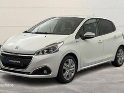 Blanc Utilisé 2017 Peugeot 208 Style Citadine | 7 999 € (Prix juste)