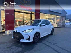 Utilisé 2021 Toyota Yaris Hybrid Design Berline | 19 980 € (Prix juste)