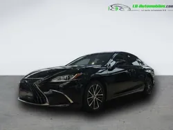 Utilisé 2023 Lexus ES300H Berline | 54 800 € (Prix juste)