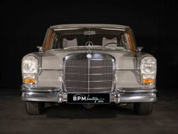 Gris Utilisé 1969 Mercedes 600 Berline | 230 000 €