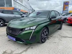 Vert Utilisé 2023 Peugeot 308 Allure Berline | 22 980 € (Prix cher)