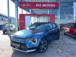 Bleu minã©ral mã©tallisã©/montant noir Utilisé 2022 Kia Niro Active SUV | 24 999 € (Prix juste)
