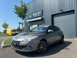Gris Utilisé 2009 Renault Mégane III Dynamique Berline | 6 990 € (Prix juste)