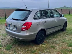 Gris Utilisé 2010 Skoda Fabia Break | 3 990 €