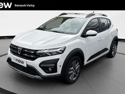 Blanc Utilisé 2022 Dacia Sandero Comfort Citadine | 15 990 € (Prix assez cher)