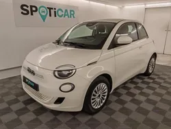 Blanc Utilisé 2023 Fiat 500e Action Citadine | 14 890 € (Prix juste)