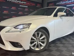 Blanc Utilisé 2016 Lexus IS300h Berline | 16 990 €