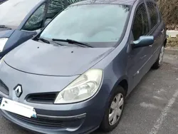 Gris Utilisé 2008 Renault Clio II Berline | 2 500 € (Bon prix)
