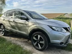 Argent Utilisé 2016 Nissan Qashqai SUV | 9 900 € (Prix assez cher)