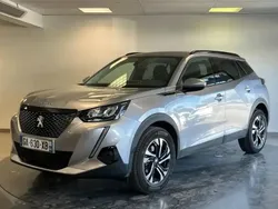 Gris Utilisé 2021 Peugeot 2008 Allure SUV | 19 890 € (Prix juste)