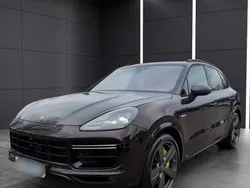 Utilisé 2019 Porsche Cayenne Turbo S SUV | 99 900 €