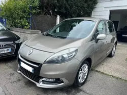 Utilisé 2012 Renault Scénic III Dynamique Monospace | 6 500 € (Prix juste)