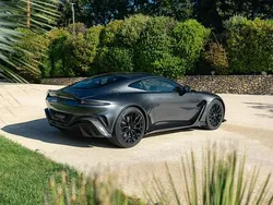 Gris Utilisé 2022 Aston Martin V12 Vantage Coupé | 379 990 €
