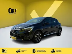Utilisé 2023 Renault Clio V Evolution Citadine | 14 990 € (Prix juste)