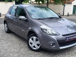 Utilisé 2011 Renault Clio II Authentique Citadine | 5 990 € (Prix assez cher)