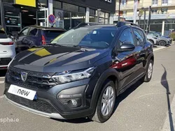 Blanc Utilisé 2023 Dacia Sandero Comfort Citadine | 15 499 € (Prix juste)