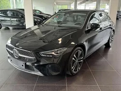 Gris Utilisé 2024 Mercedes CLA180 Shooting Brake Break | 30 950 € (Super prix)