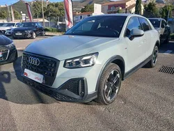 Gris flèche nacré Utilisé 2023 Audi Q2 S-Line SUV | 32 790 € (Prix juste)