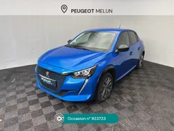 Bleu Utilisé 2023 Peugeot e-208 Allure Citadine | 19 980 € (Prix juste)