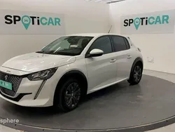 Blanc Utilisé 2021 Peugeot e-208 Allure Citadine | 14 799 € (Bon prix)
