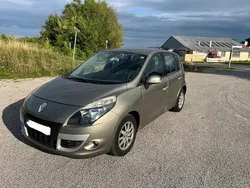 Utilisé 2010 Renault Scénic III Monospace | 3 800 € (Prix juste)