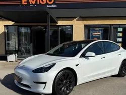 Blanc Utilisé 2021 Tesla Model 3 Standard Range Berline | 24 490 € (Prix juste)