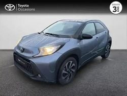 Biton gris celestine / noir Utilisé 2024 Toyota Aygo X Design SUV | 16 990 €