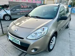 Beige Utilisé 2010 Renault Clio III Authentique Break | 3 790 € (Prix juste)