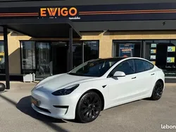 Blanc Utilisé 2021 Tesla Model 3 Standard Range Berline | 24 490 € (Prix juste)