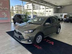 Utilisé 2023 Toyota Yaris Hybrid Business Edition Berline | 18 980 € (Bon prix)