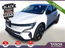Blanc Utilisé 2022 Renault Mégane Evolution | 24 988 € (Prix juste)