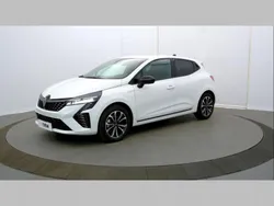 Blanc Nouvelle 2024 Renault Clio V Techno Berline | 23 480 € (Prix cher)