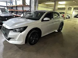 Blanc Utilisé 2021 Peugeot e-208 Business-Line Citadine | 16 990 € (Prix juste)