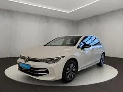 Blanc Utilisé 2024 VW Golf VIII Life Berline | 27 100 € (Bon prix)