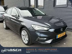 Gris Utilisé 2024 Seat Leon FR Berline | 32 810 €
