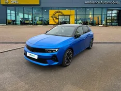 Bleu Nouvelle 2025 Opel Astra Edition Berline | 30 999 € (Prix assez cher)
