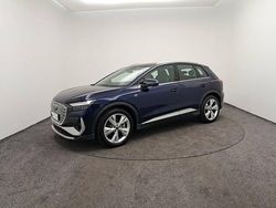 Bleu navarre métallisé Occasion 2025 Audi Q4 e-tron S-Line SUV | 58 500 € (Prix assez cher)